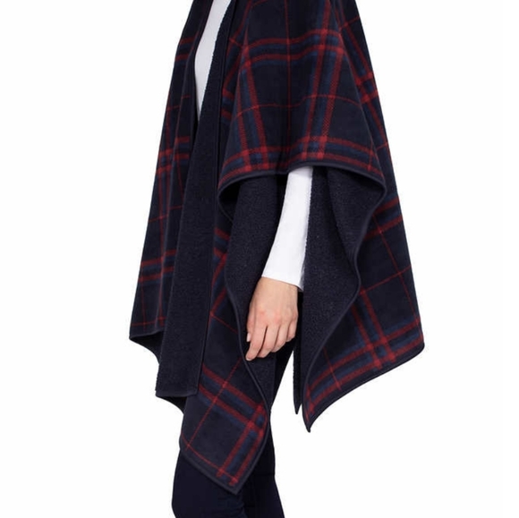 HOST PICK!!! LAST ONE!!! Ike Behar Ladies' Reversible Wrap with Fleece - Picture 4 of 5